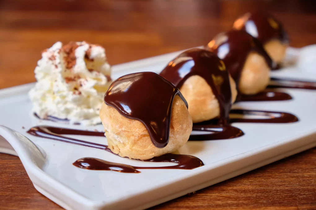 Profiteroles Rossini